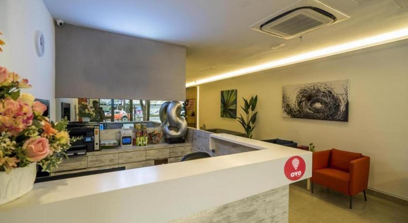 Oyo 264 City Edge Hotel Kuala Lumpur Buitenkant foto
